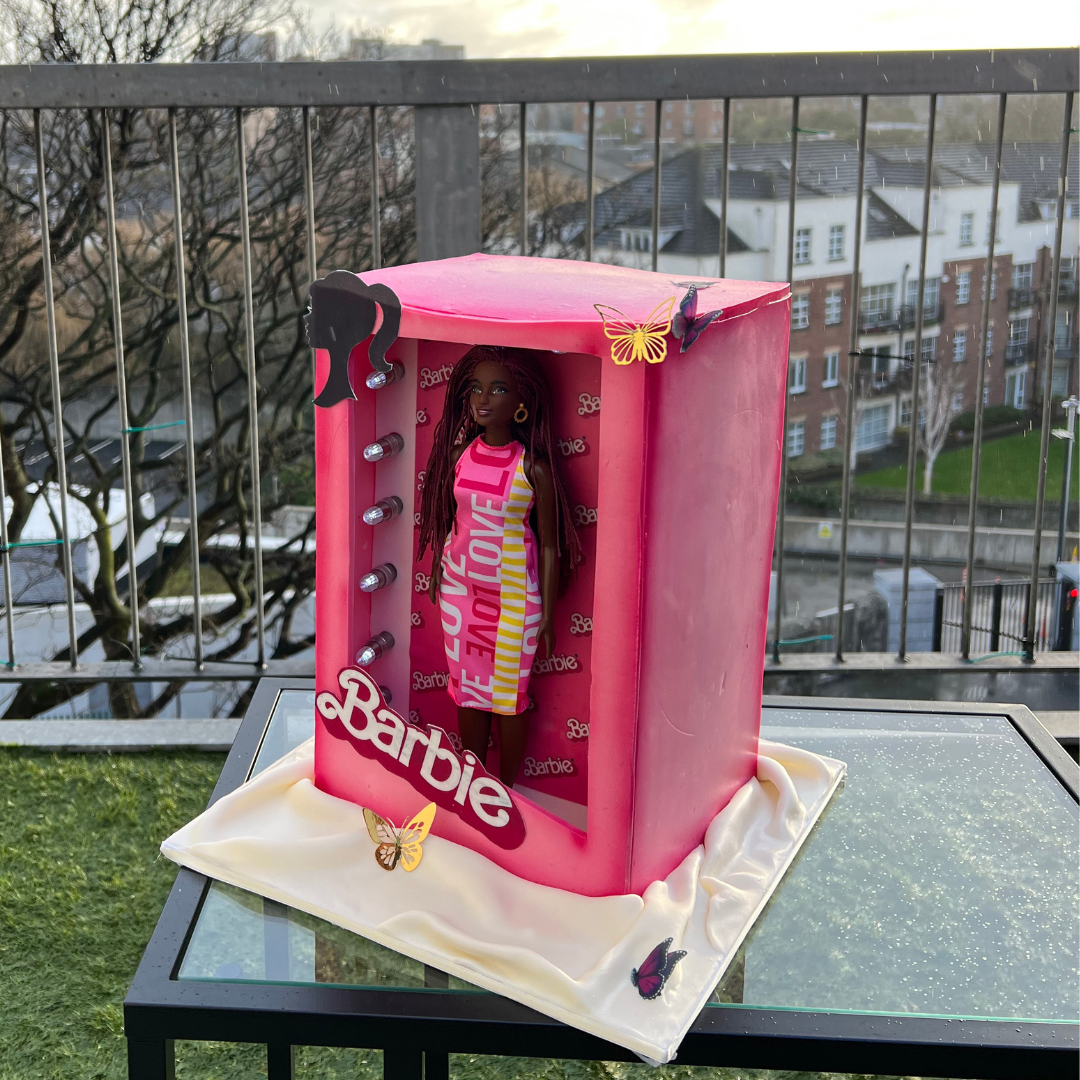 BARBIE BOX CAKE